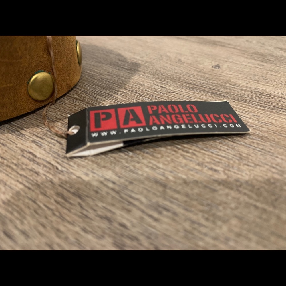 Leather bracelets - Picture 2 of 3